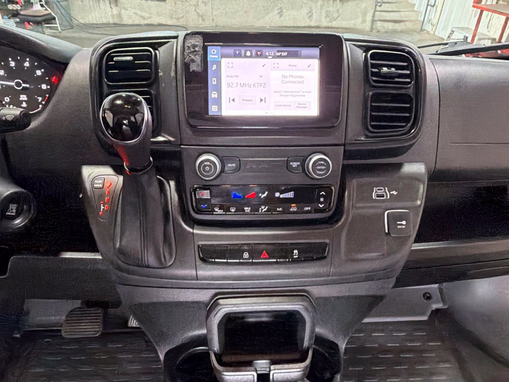 Used 2025 RAM ProMaster 2500 w/ Convenience Group FWD image 15
