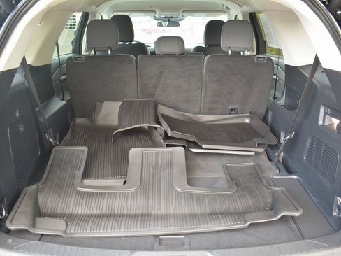 Used 2025 Ford Explorer Active image 24