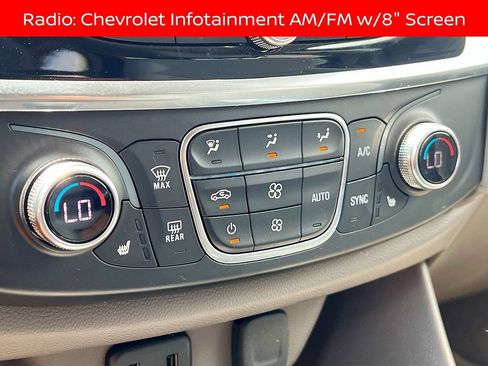 Used 2019 Chevrolet Traverse LT FWD image 11