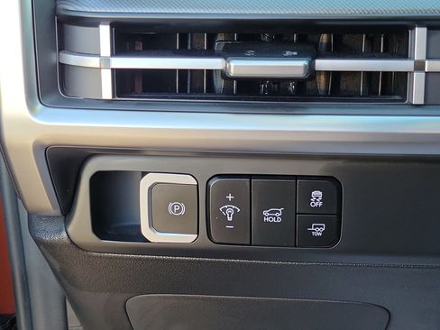 Certified 2025 Hyundai Santa Fe XRT AWD/4WD image 11