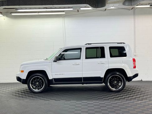 Used 2015 Jeep Patriot Latitude image 3
