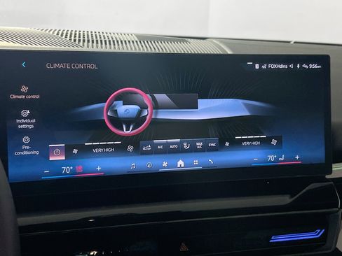 Used 2025 BMW 530i xDrive 530i xDrive w/ M Sport Package image 16