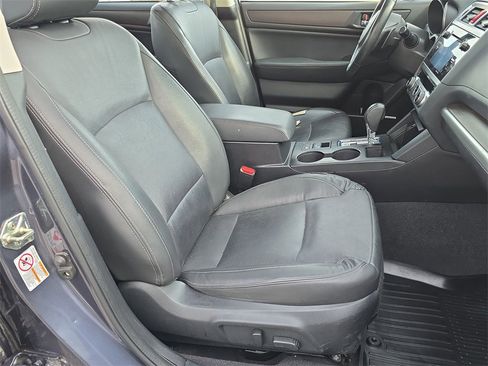 Used 2017 Subaru Legacy 2.5i Limited image 29
