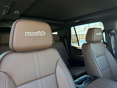 New 2026 Chevrolet Tahoe High Country w/ LPO, Illumination Package AWD/4WD image 10