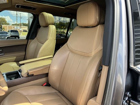Used 2023 Land Rover Range Rover SE AWD/4WD image 17