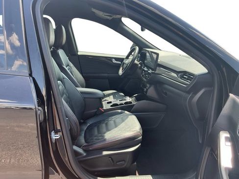 Certified 2023 Ford Escape ST-Line Elite w/ Premium Technology Package AWD/4WD image 22