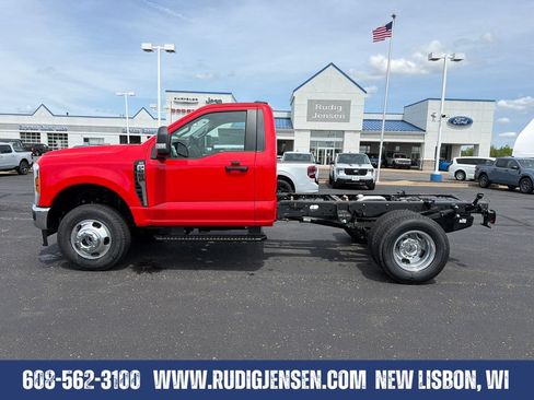 New 2026 Ford F350 XLT w/ XLT Value Package AWD/4WD image 2