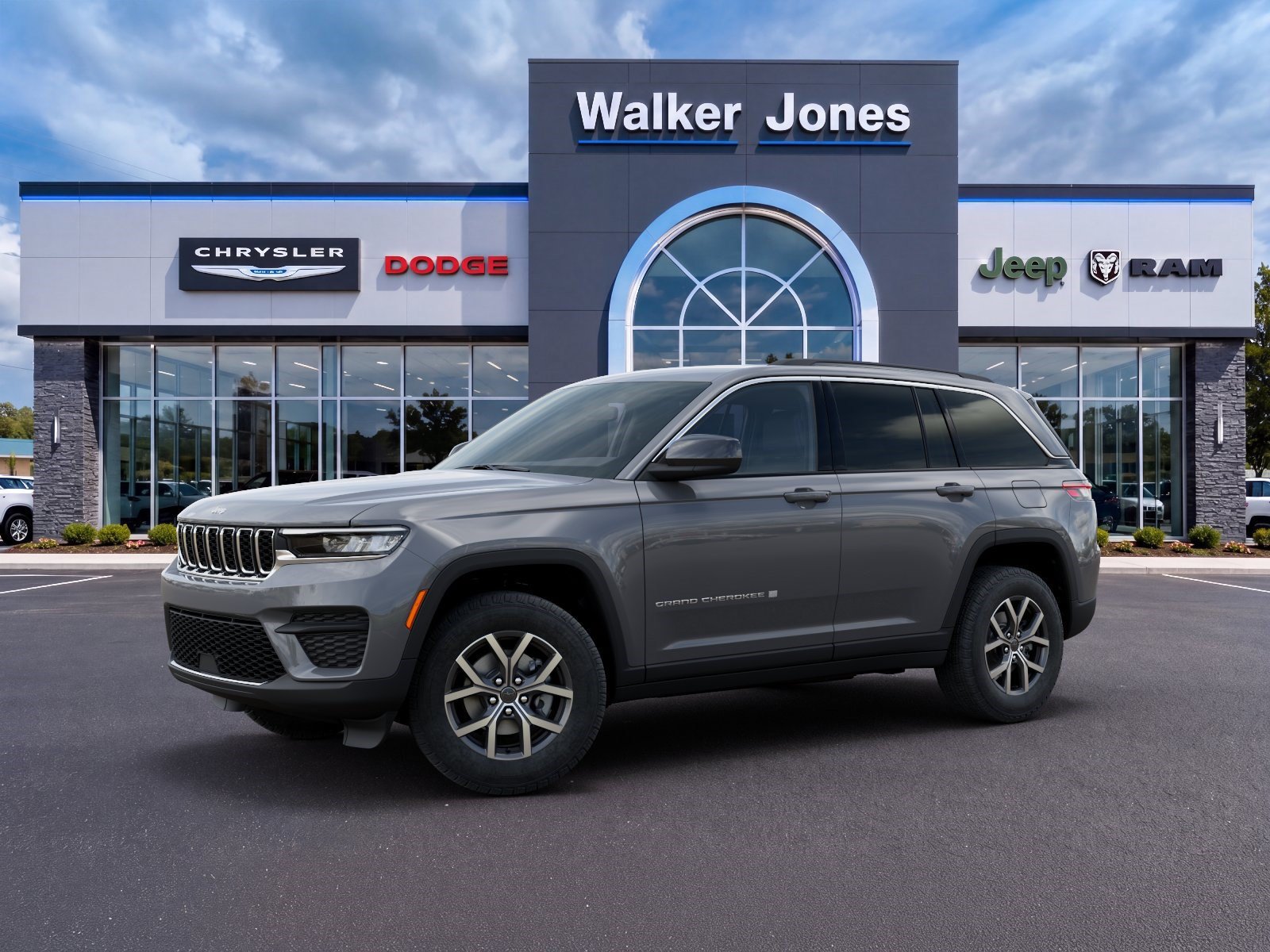 New 2027 Jeep Grand Cherokee Laredo X RWD image 2