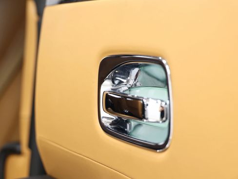 Used 2017 Rolls-Royce Ghost Series II Sedan 4D image 46