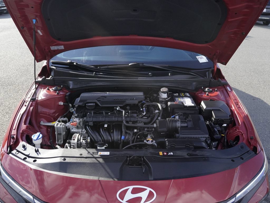 Used 2024 Hyundai Elantra Limited FWD image 39