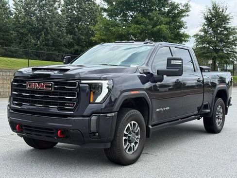 Used 2024 GMC Sierra 2500 AT4 w/ Technology Package AWD/4WD image 2