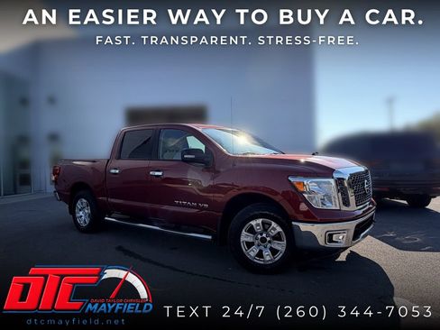 Used 2018 Nissan Titan SV AWD/4WD image 1