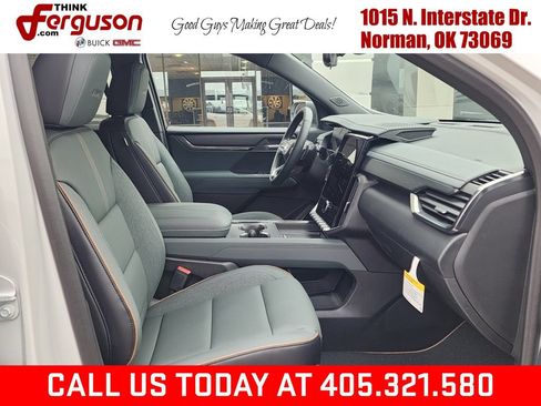 New 2026 GMC Acadia AT4 w/ Luxury Package AWD/4WD image 42