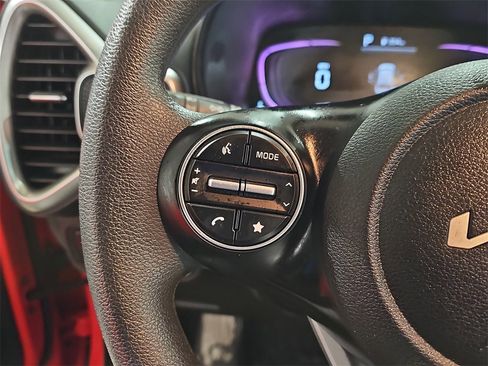 Used 2024 Kia Soul LX w/ Option Group 015 image 18