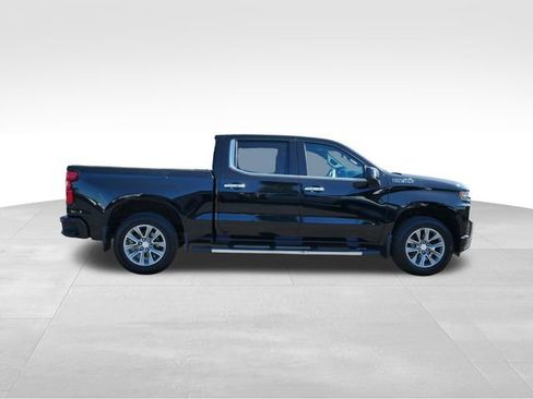 Used 2019 Chevrolet Silverado 1500 High Country w/ Technology Package AWD/4WD image 11