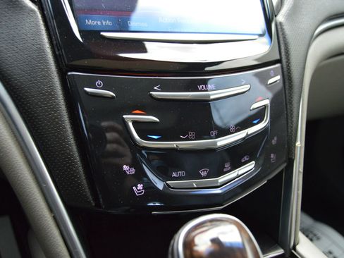 Used 2013 Cadillac XTS Luxury w/ Driver Awareness Package FWD image 17