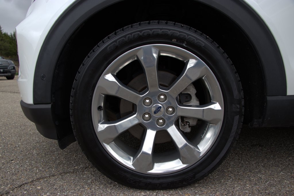 Used 2020 Ford Explorer Platinum w/ Premium Technology Package AWD/4WD image 24