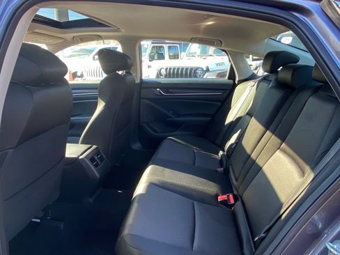 Used 2020 Honda Accord EX image 17