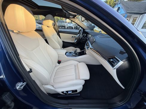 Used 2019 BMW 330i Sedan w/ Driving Assistance Package RWD image 20