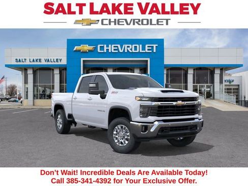 New 2026 Chevrolet Silverado 3500 LT image 1