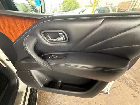 Used 2016 INFINITI QX80 2WD w/ Deluxe Technology Package image 24