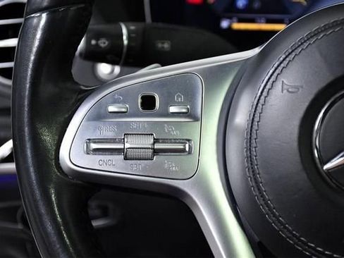 Used 2018 Mercedes-Benz S 560 Sedan image 5