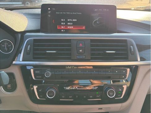 Used 2018 BMW 330i Sedan RWD image 15