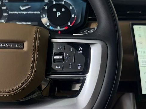 New 2026 Land Rover Range Rover Long Wheelbase SE image 36