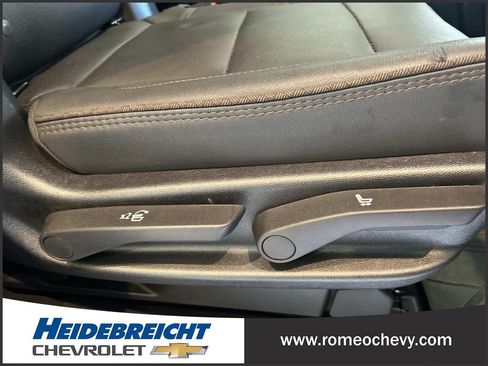 Used 2023 Chevrolet Tahoe High Country w/ Premium Package AWD/4WD image 34