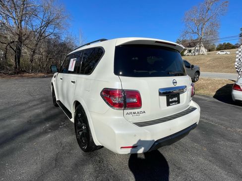 Used 2019 Nissan Armada Platinum w/ Captain's Chairs Package image 6