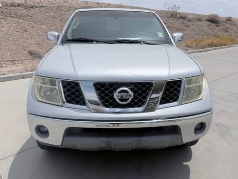 Used 2005 Nissan Frontier LE w/ (H02) Audio Pkg AWD/4WD image 2