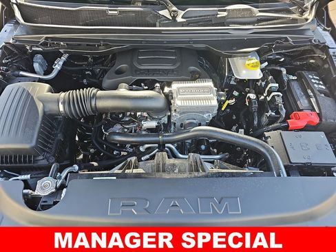 New 2026 RAM 1500 4x4 Crew Cab image 32