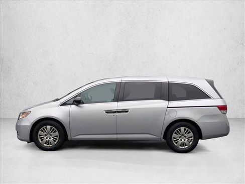 Used 2015 Honda Odyssey LX image 9
