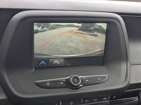 Used 2018 Chevrolet Camaro LT RWD image 9