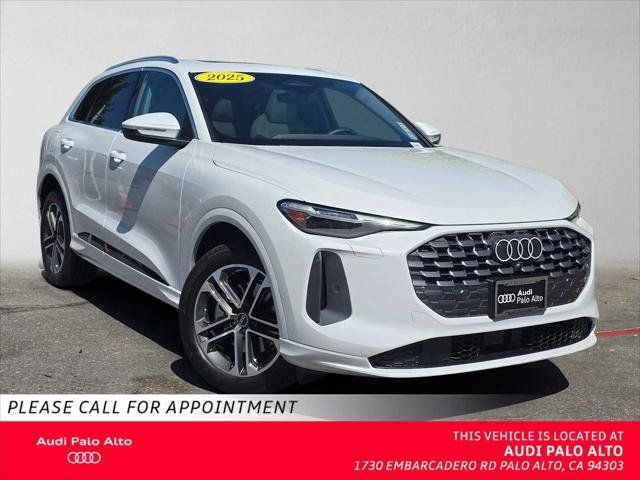 Used 2025 Audi Q5 Premium Plus AWD/4WD image 1