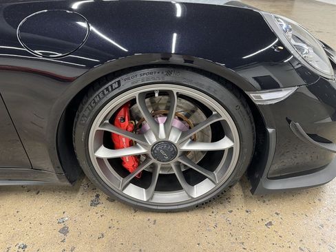 Used 2015 Porsche 911 GT3 image 17