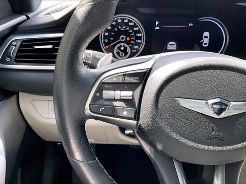 Used 2023 Genesis G70 2.0T RWD image 24