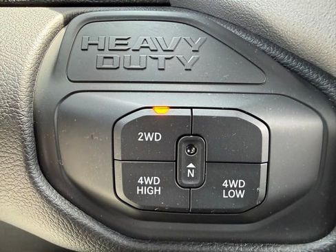 Used 2026 RAM 2500 Big Horn AWD/4WD image 27
