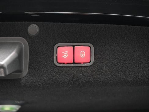Used 2016 Mercedes-Benz S 550 Sedan image 46
