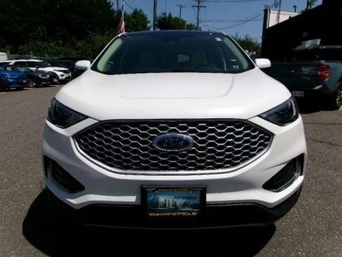 Certified 2023 Ford Edge SEL w/ Convenience Package AWD/4WD image 2