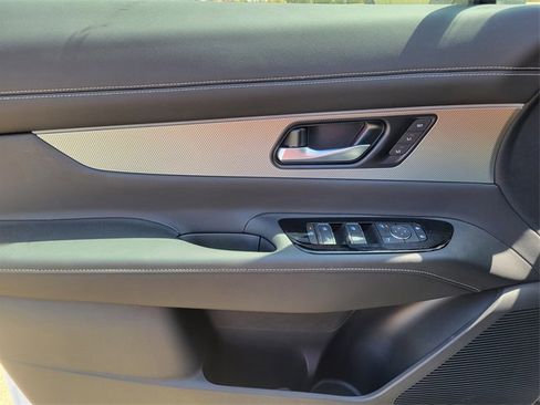 New 2025 Nissan Murano SL image 10