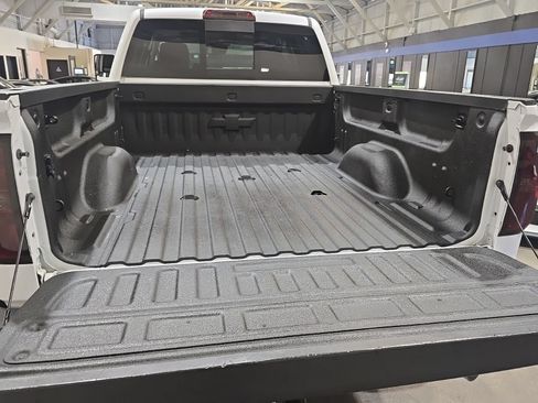 Used 2019 Chevrolet Silverado 2500 High Country w/ Duramax Plus Package AWD/4WD image 15