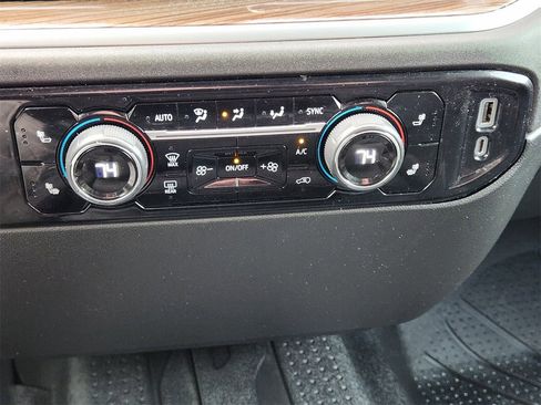 Used 2023 Chevrolet Silverado 1500 RST w/ Redline Edition image 18