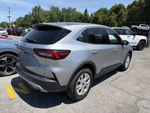 Used 2023 Ford Escape Active w/ Tech Pack #1 AWD/4WD image 7