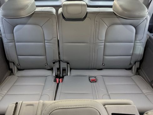 Used 2018 Lincoln Navigator Reserve w/ Technology Package image 71