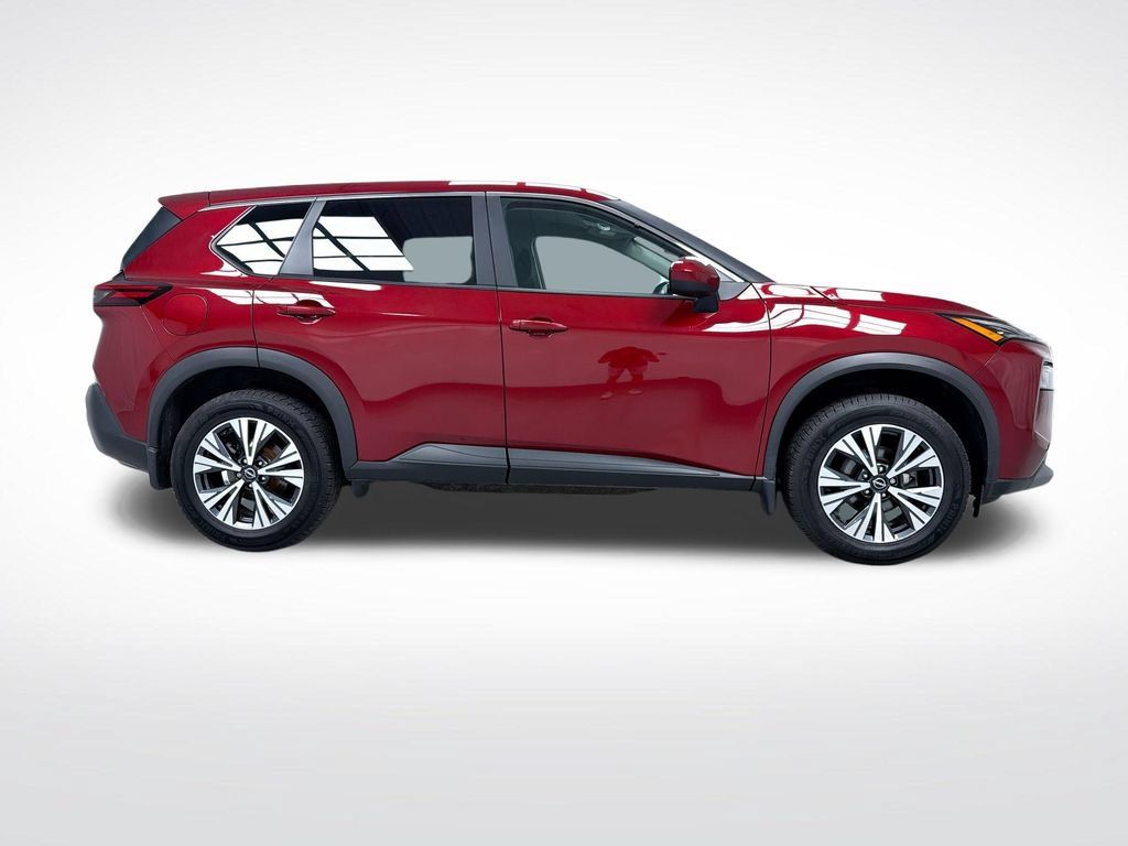Used 2023 Nissan Rogue SV AWD/4WD image 2