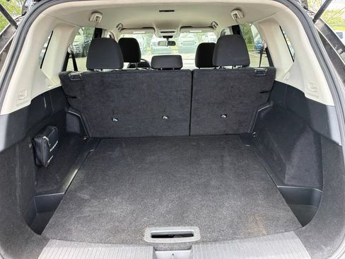 Used 2024 Nissan Rogue S AWD/4WD image 5