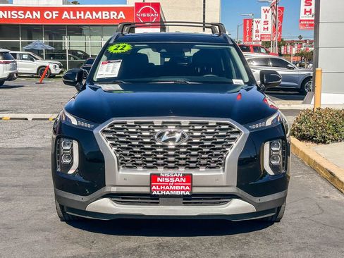 Used 2022 Hyundai Palisade SEL w/ 8P Bench Seat Package FWD image 3