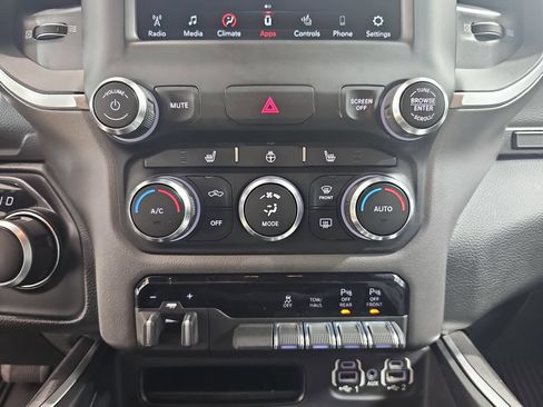Used 2021 RAM 1500 Big Horn AWD/4WD image 27