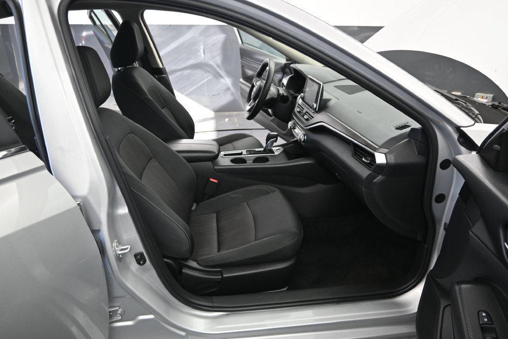 Certified 2025 Honda Civic Sport image 12